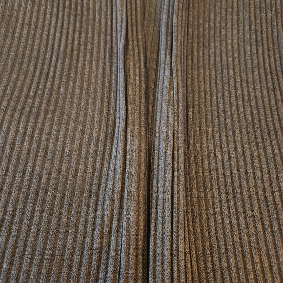 Cardigan - Picture 4 of 4